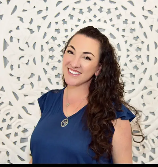 Elevated Therapy - Nicole Head